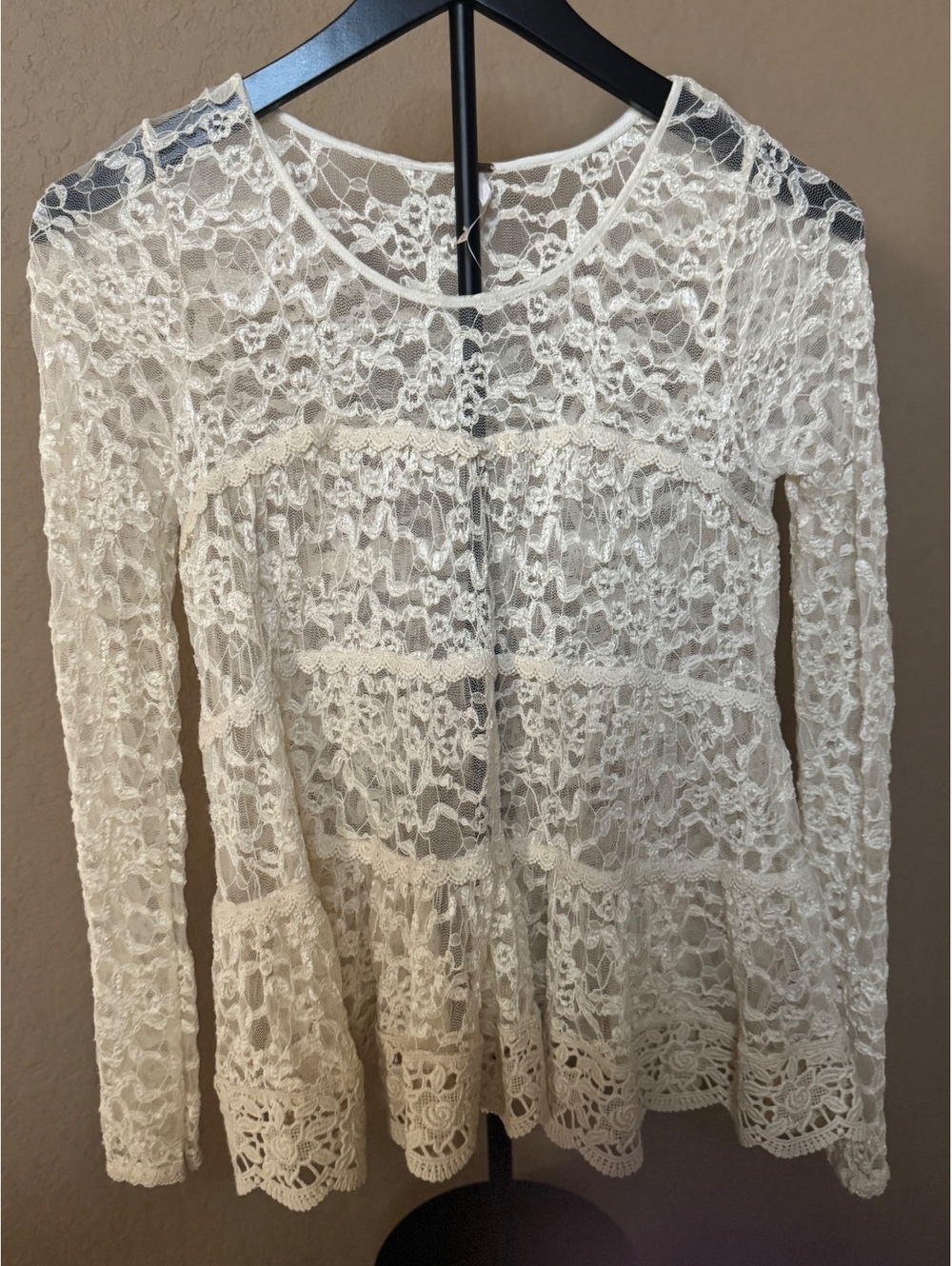 Free People- XS Lace Top